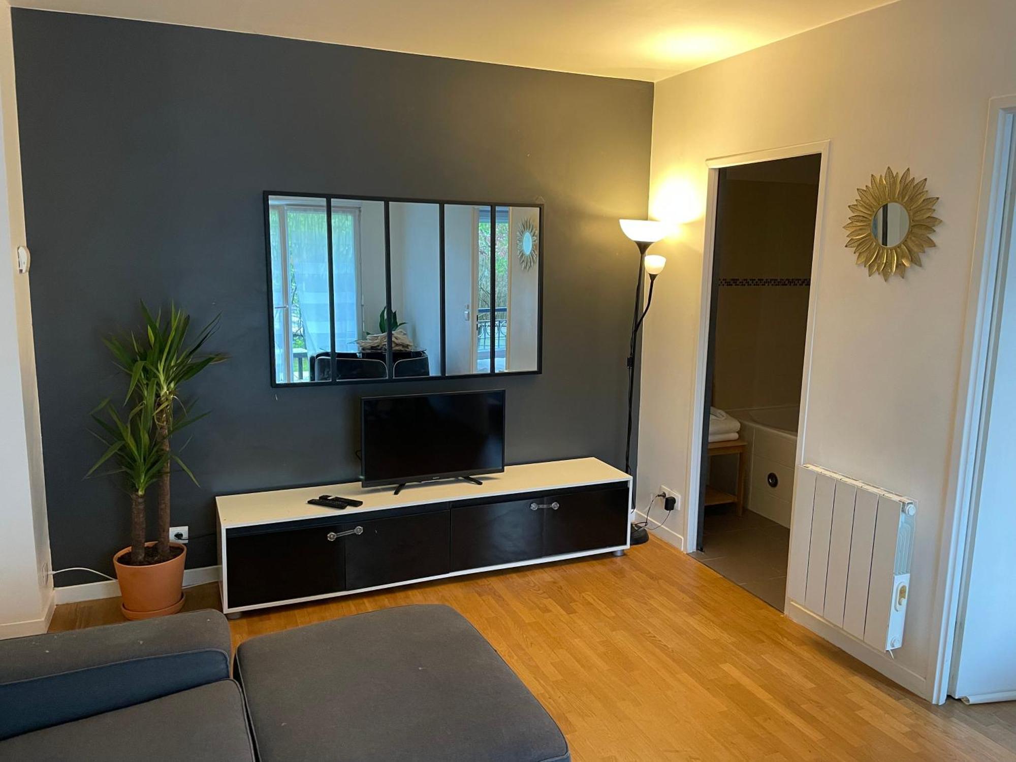 1 Bedroom With Garden, Train Station, Disneyland, Val D'Europe Бюсси-Сен-Жорж Экстерьер фото
